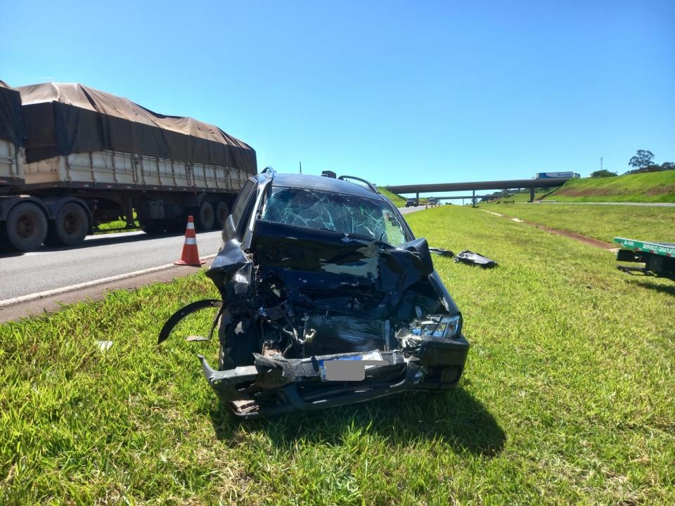 Foto 2 de 12 — Idoso morre após grave acidente na Rodovia Washington Luís (SP-310) em Araraquara